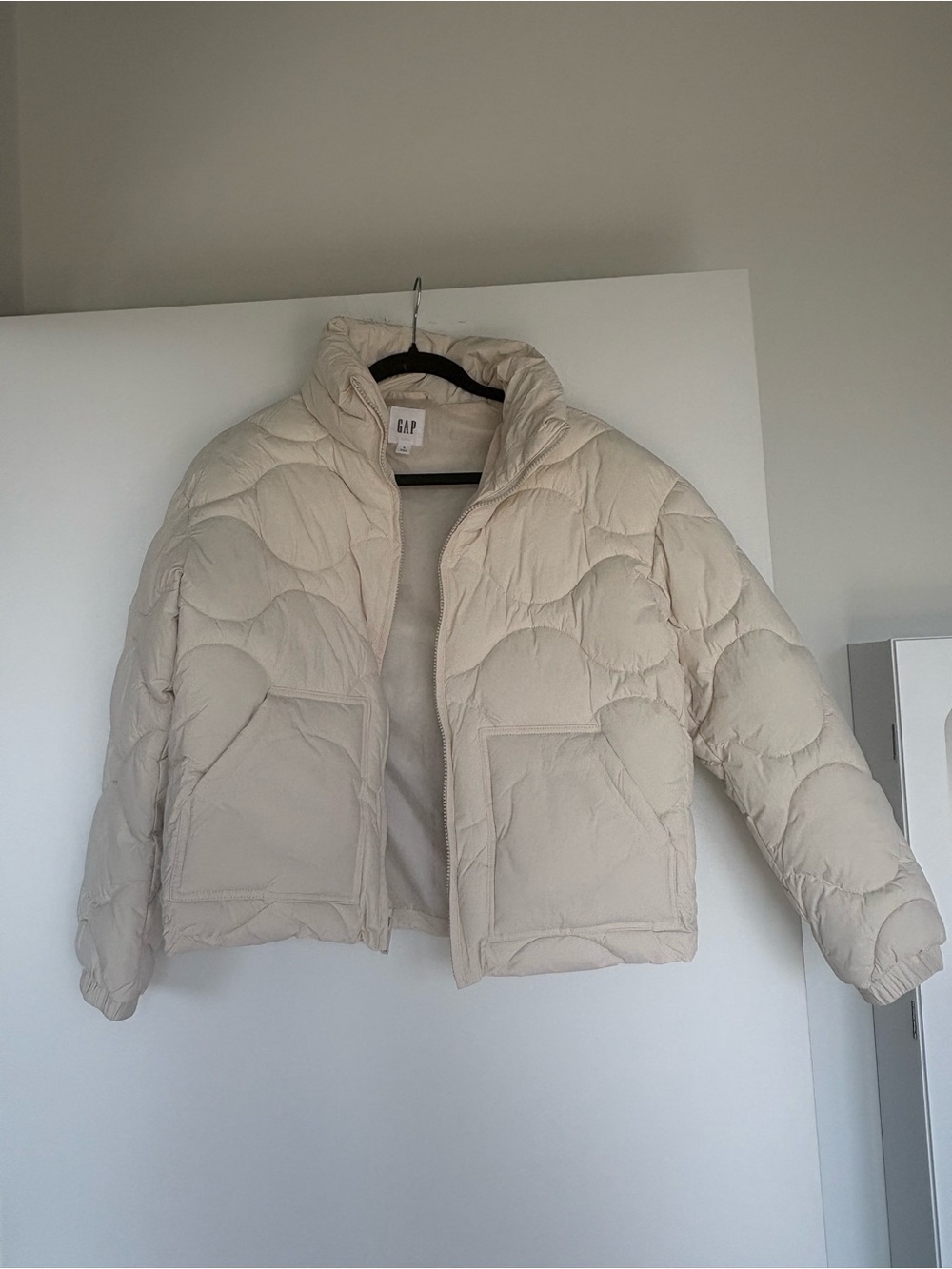GAP Cream Quilted Short Puffer Jacket